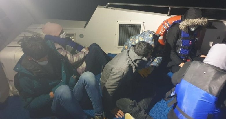 Yunanistan’ın ölüme terk ettiği 7 kaçak göçmen kurtarıldı