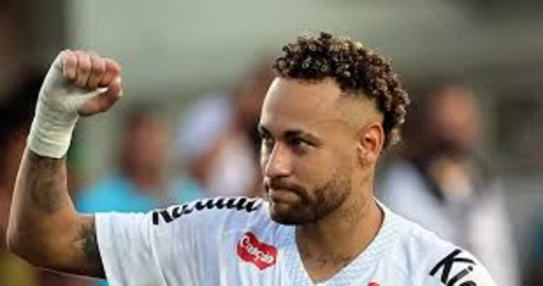 Brezilyalı Neymar Santos’la imzalıyor