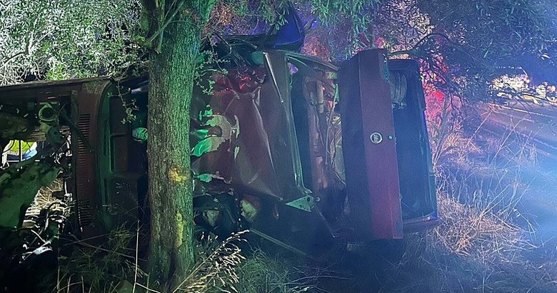 Feci kaza iki genci hayattan kopardı!