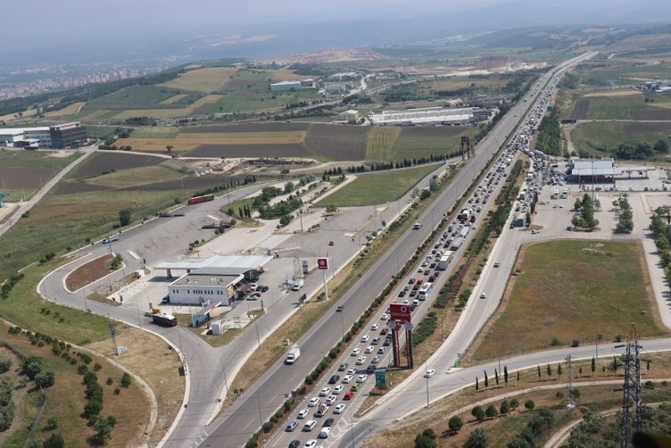 İstanbul-Bursa-İzmir Otoyolu’nda trafik durma noktasına geldi