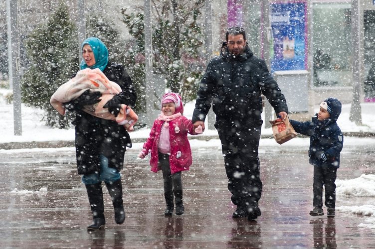İzmir’de hava nasıl olacak? Meteoroloji’den yağış uyarısı! 14 Ocak 2019 hava durumu