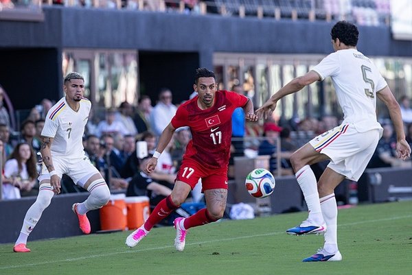 atvde-canli-izle-dunya-kupasi-oncesi-prova-venezuela-turkiye-maci-a-milli-futbol-takimi-son-hazirlikta-1780789715968.jpeg