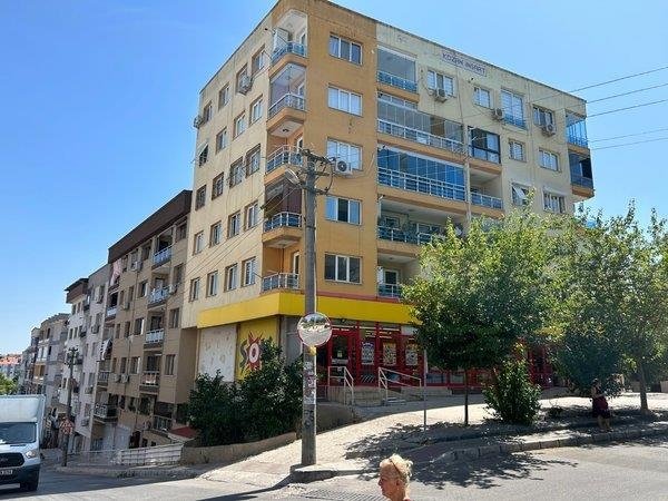 CHP’li Karabağlar Belediyesi 3 taşınmazını satışa çıkardı