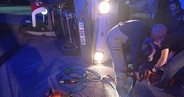 Balıkesir’de feci kaza! Kamyon ile kamyonet çarpıştı: 1 ölü, 1 yaralı