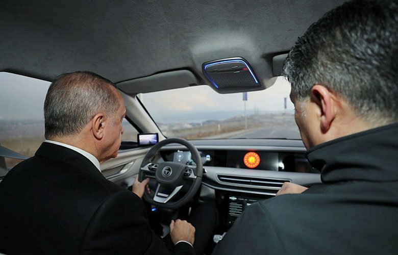 Başkan Erdoğan yerli otomobili test etti