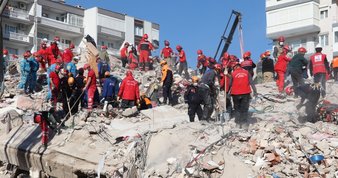 Başkan Erdoğan, Pakistan Başbakanı Han ile telefonda görüştü