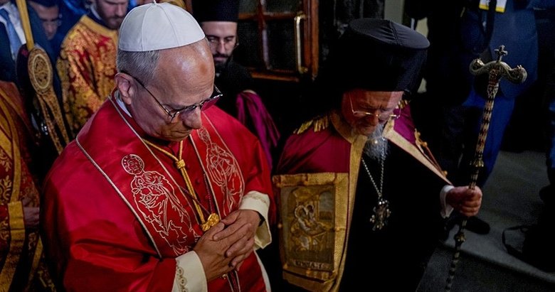 Papa 14. Leo Fener Rum Patrikhanesi’ni ziyaret etti