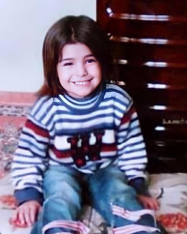 İzmir’de mucize beklentisi... 19 yıldır kayıp kızı yapay zekayla canlandırılan fotoğrafıyla arıyorlar