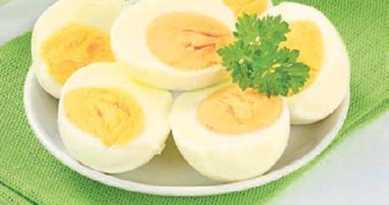 D vitamini almak için yumurta sarısı tüketin
