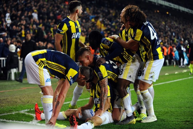 Fenerbahçe ilk transferini resmen bitirdi!