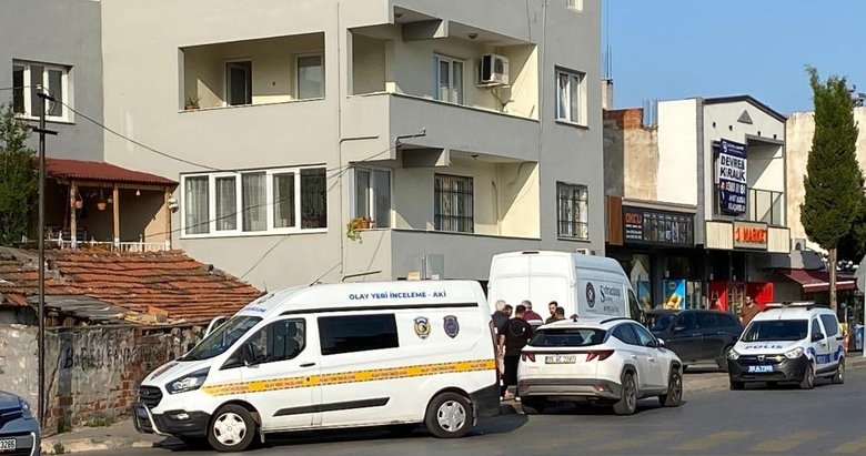 İzmir’de komşu dehşeti! Karı kocayı vurdu