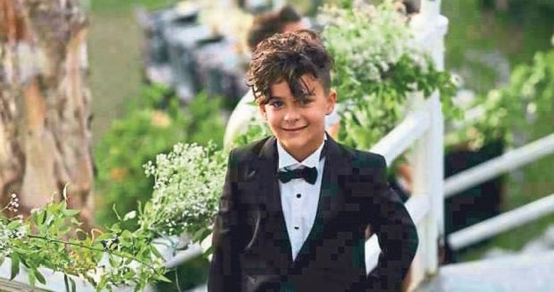 Aslan Zorbey erkekliğe ilk adımını attı