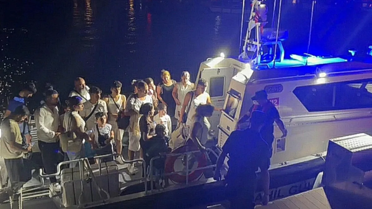 Fethiye açıklarında 25 düzensiz göçmen yakalandı