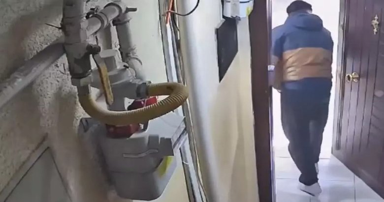 Ankara’da kurye dehşeti! Kadın kapıyı açınca içeri girmeye çalıştı! İşte sosyal medyanın konuştuğu görüntüler