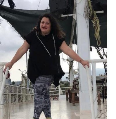 Hastanede yere düşen kadın tekniker hayatını kaybetti