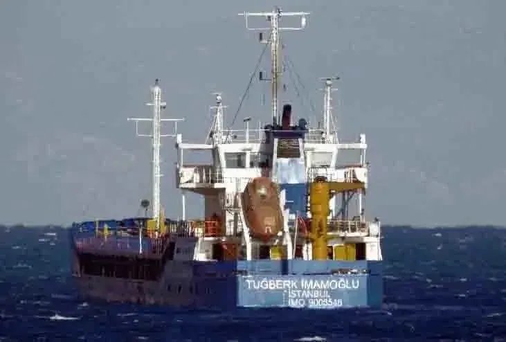 marmara-denizinde-gemi-carpismasi-o-goruntuler-ortaya-cikti-10-personelden-hic-bir-iz-yok-1788343683245.jpeg
