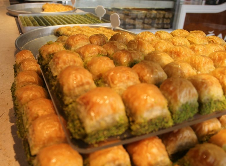 Izmir De Bu Bayram Baklavalar Kargolarla Tasinacak