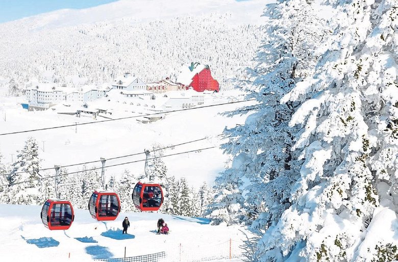 Tatil bitti şimdi yetişkinler için kayak zamanı
