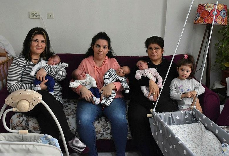 7 yıl çocuk özlemi çeken çift, yeni yılı dördüzleri ile karşıladı