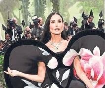 Met Gala’da şıklık yarışı