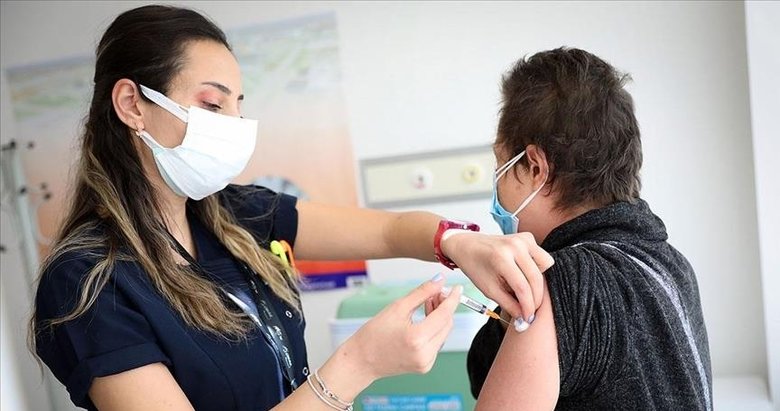 İzmir’de kaç kişiye aşı uygulandı? Vali Köşger açıkladı