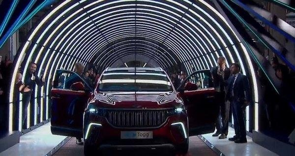 Yerli otomobil TOGG seri üretime başladı! Türkiye’nin gurur günü...Başkan Erdoğan’dan açılış töreninde önemli açıklamalar