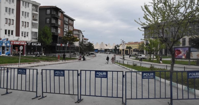 Kütahya’da kurulan semt pazarları için 9 cadde trafiğe kapatıldı