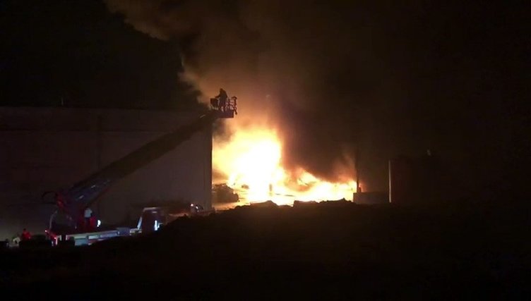 Denizli’de Organize Sanayi Bölgesi’nde korkutan yangın!