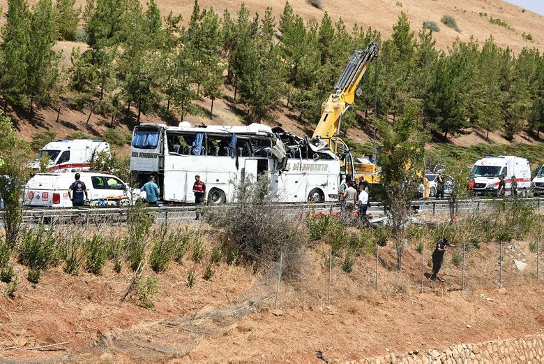 Sabıkalı otobüs 5 yıl önce de ambulansa çarpmış