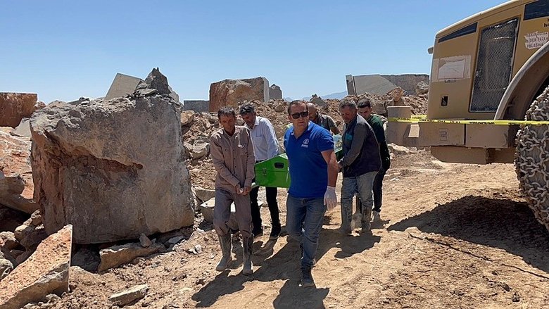 25 gündür çalışıyordu: 3 tonluk mermer bloğun altında kalan mühendis hayatını kaybetti!