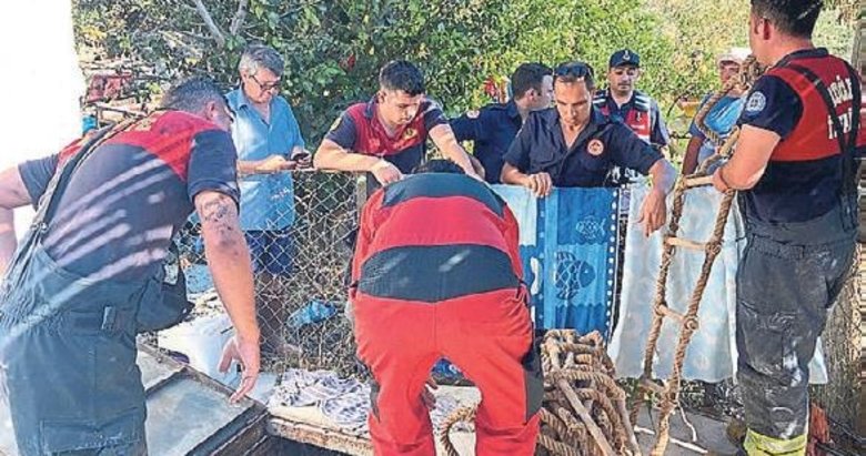 Evini ateşe verip su kuyusuna atladı