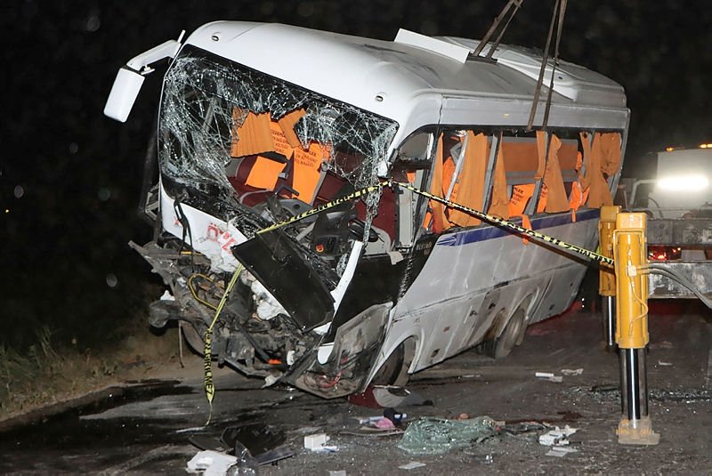 Manisa’daki trafik kazasında ölen 4 kişi toprağa verildi