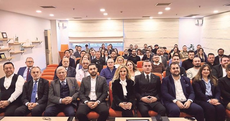 EGİAD’dan küresel ekonomi ve siyaset semineri