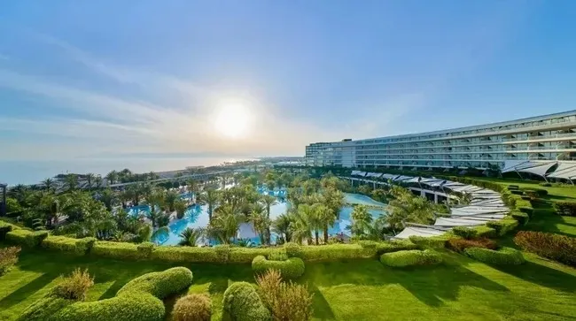 luks-otelleriyle-fark-atti-antalya-avrupayi-kendine-hayran-birakti-1781945210110.jpeg