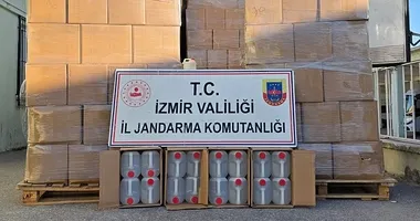 İzmir’de sahte içki deposuna baskın!