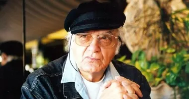 İzmir doğumlu şairler