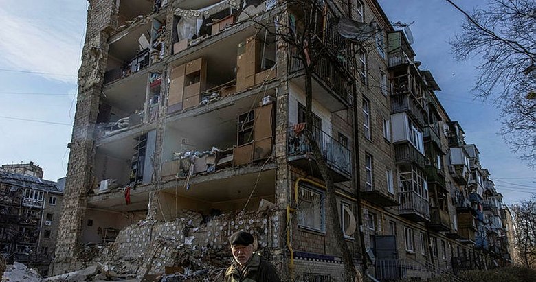 Savaş şehirleri yıktı