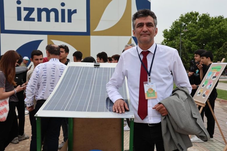 İzmir’de güneş enerjisiyle çalışan minyatür araçlara yoğun ilgi