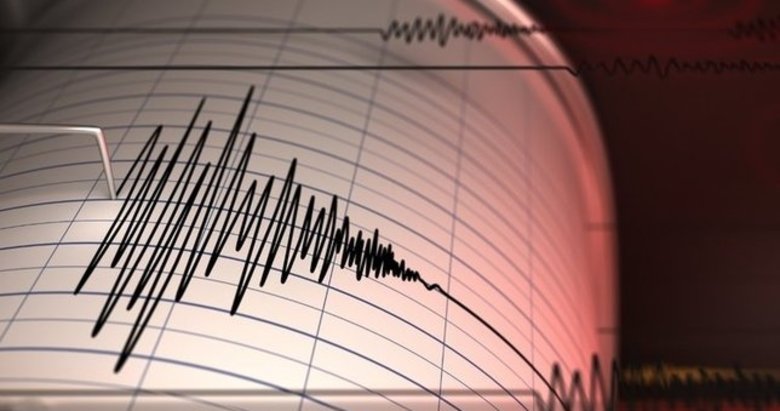 Son dakika: İzmir’de 5.1 büyüklüğünde deprem! Çevre illerde de hissedildi
