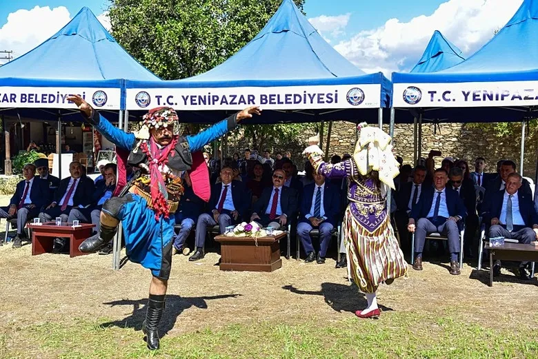 efelerin-efesi-yoruk-ali-efe-aydinda-anildi-75-yil-sonra-torunundan-duygu-dolu-sozler-1790170329940.jpeg