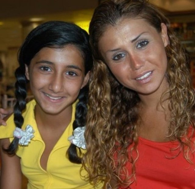 Şarkıcı Ceylan’ın kızı Melodi Bozkurt dünyaevine girdi