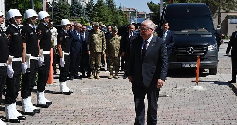 Bakan Güler’den 2’nci Ordu Komutanlığı’nda inceleme