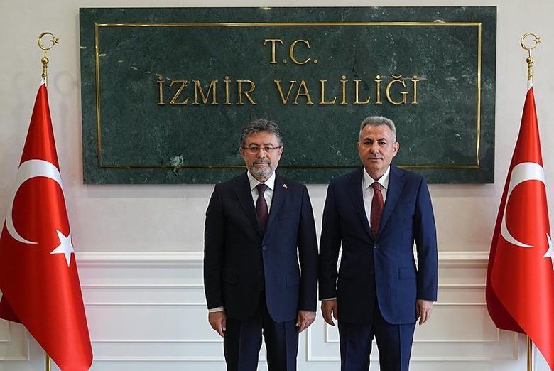 Bakan Yumaklı İzmir’den uyardı: Bu yıl risk çok büyük