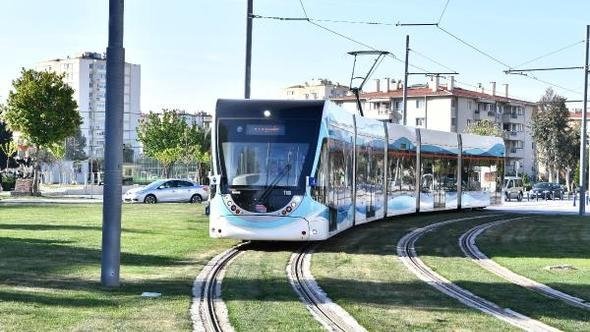 İzmir Tramvayı dünyayı 67 kez dolandı! Bakın kaç kişi taşıdı?