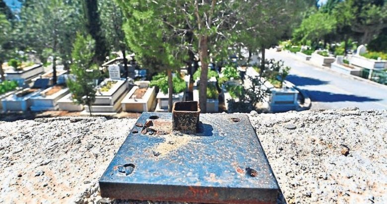 İzmir’de hırsızların yeni hedefi mezarlıklar oldu