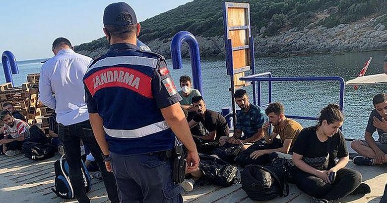 İzmir’de 19 düzensiz göçmen yakalandı
