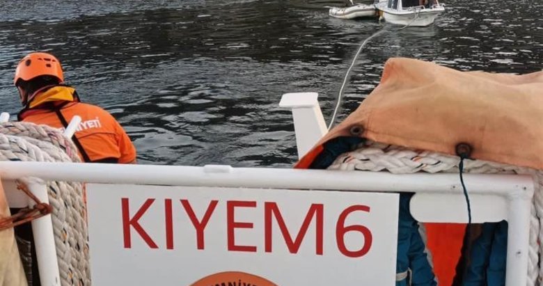 Bodrum’da tekne arızalandı... KIYEM ekipleri kurtardı