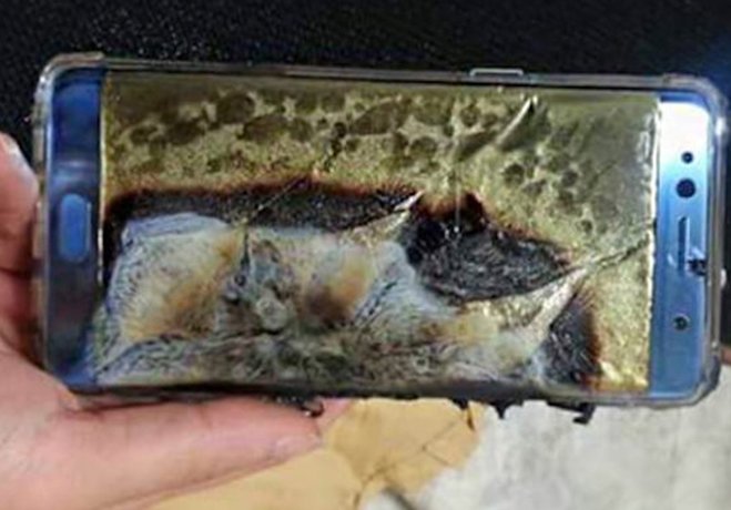 patlayan note 7 ye ilk dava acildi