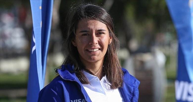 Milli yelkenci Ecem olimpiyat kotası aldı