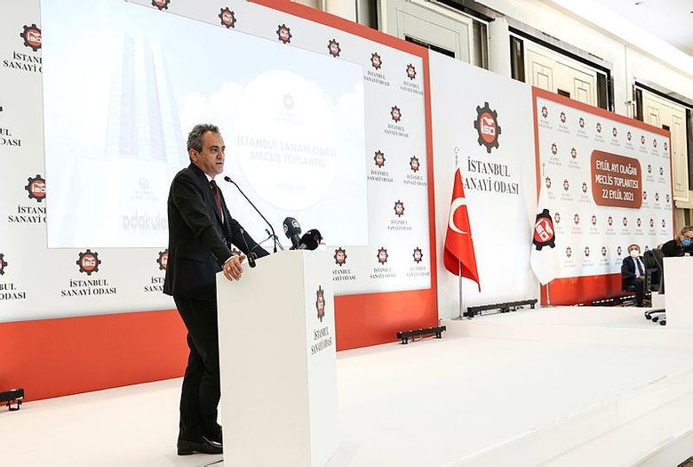 Milli Eğitim Bakanı Özer: Okulları açık tutmamızla ilgili en büyük avantajımız öğretmenlerimizin aşılanma oranı